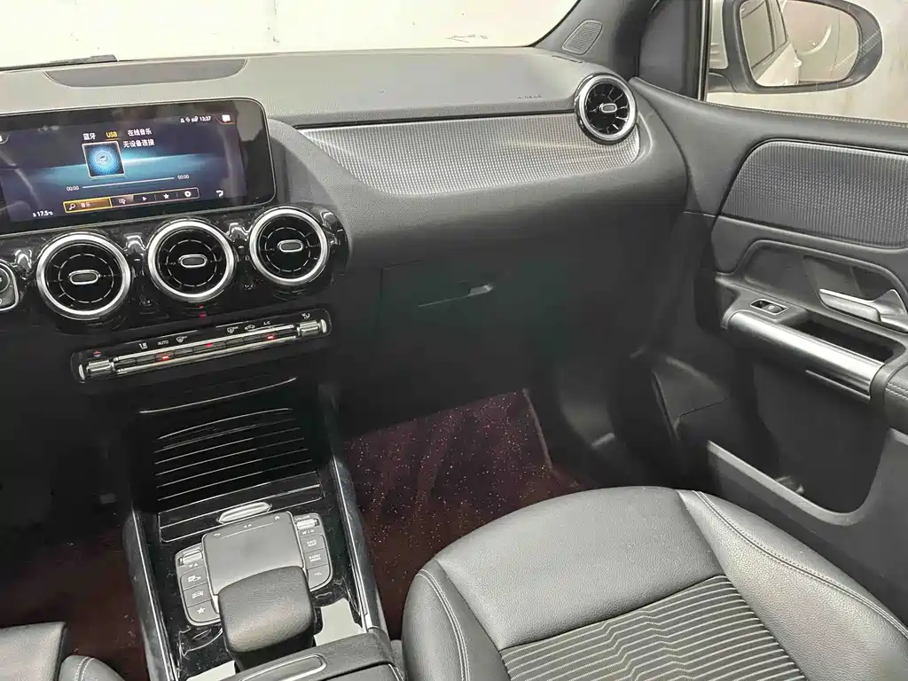 Mercedes-Benz B-Class — миниатюра 10