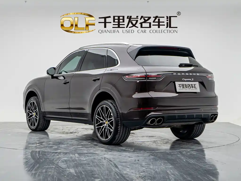 Porsche Cayenne — миниатюра 5