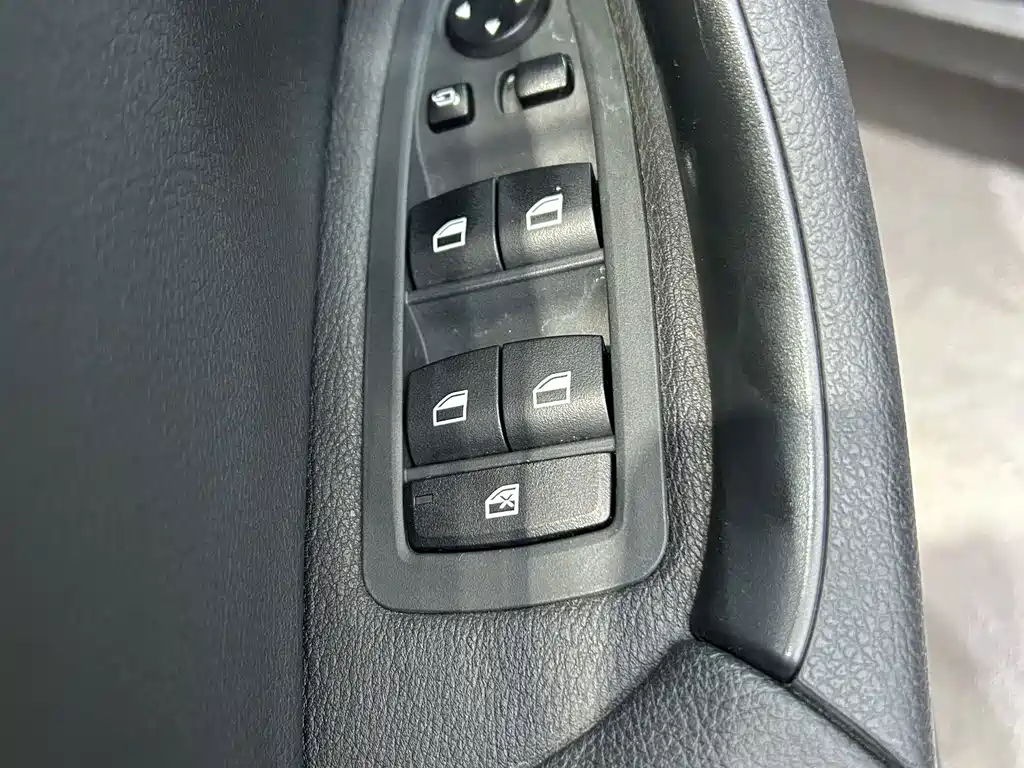 BMW X1 — миниатюра 12