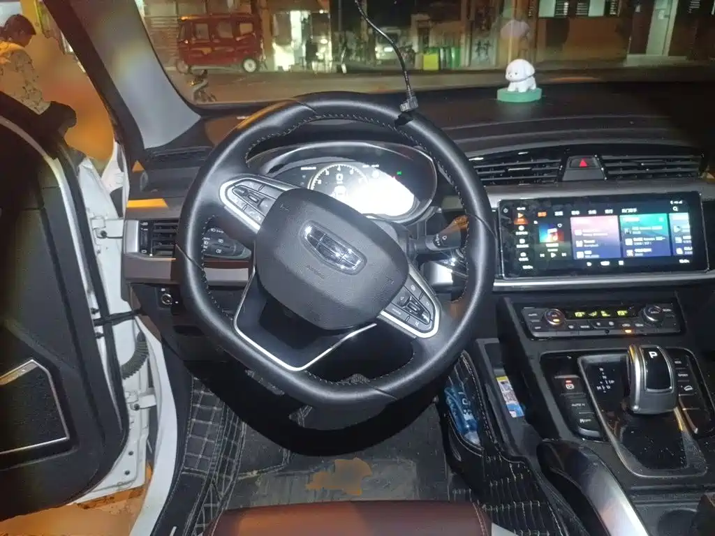 Geely Boyue — миниатюра 7