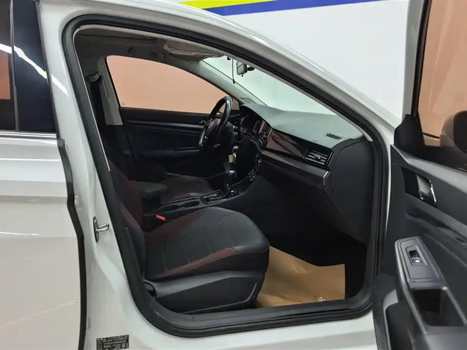Volkswagen Bora 2020 1.5L AT Comfort