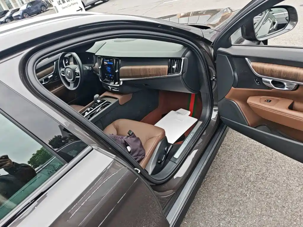 Volvo V90 — миниатюра 9