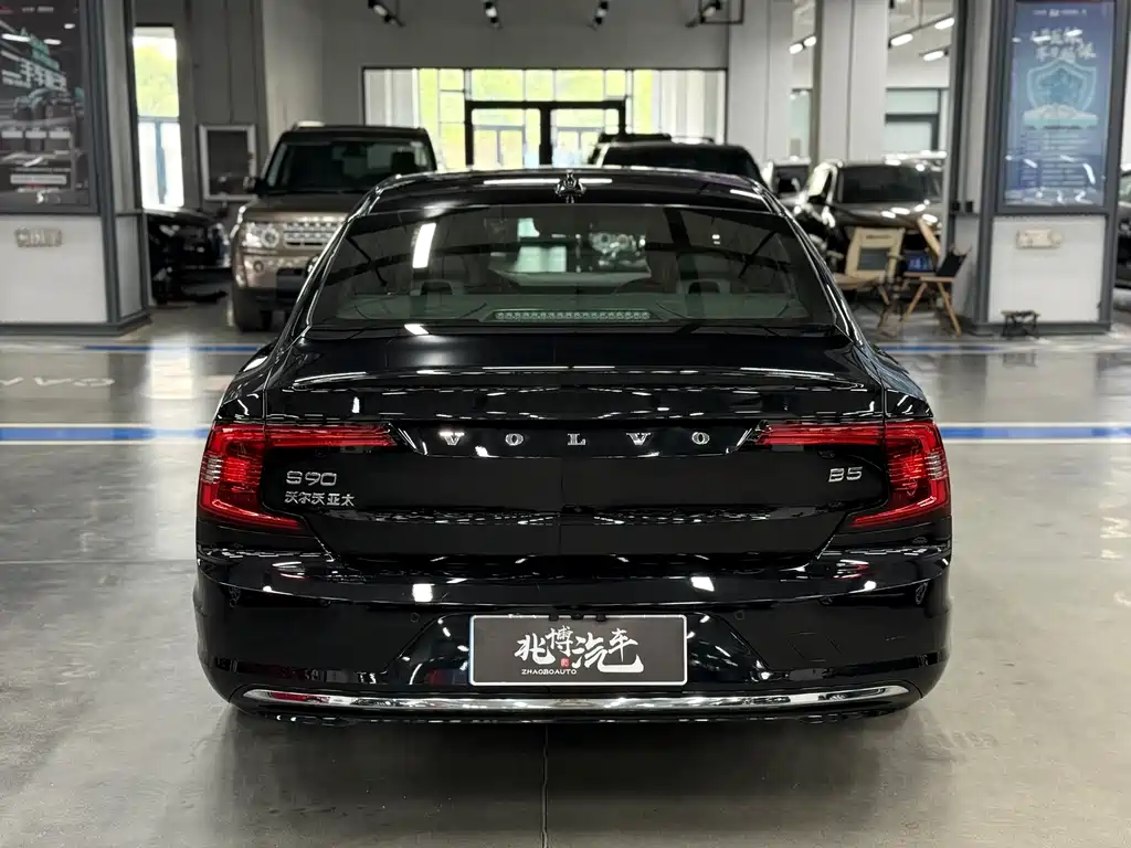 Volvo S90 2021 B5 Luxury