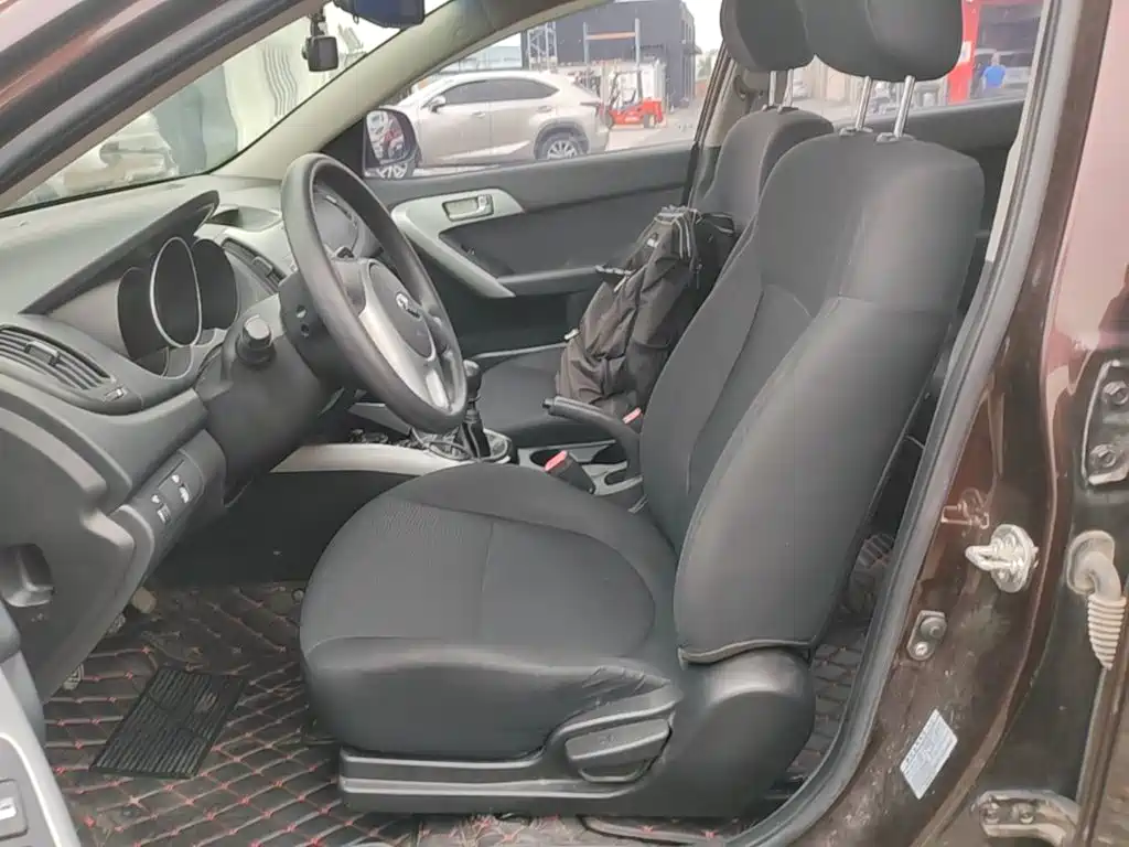 Kia Forte — миниатюра 15