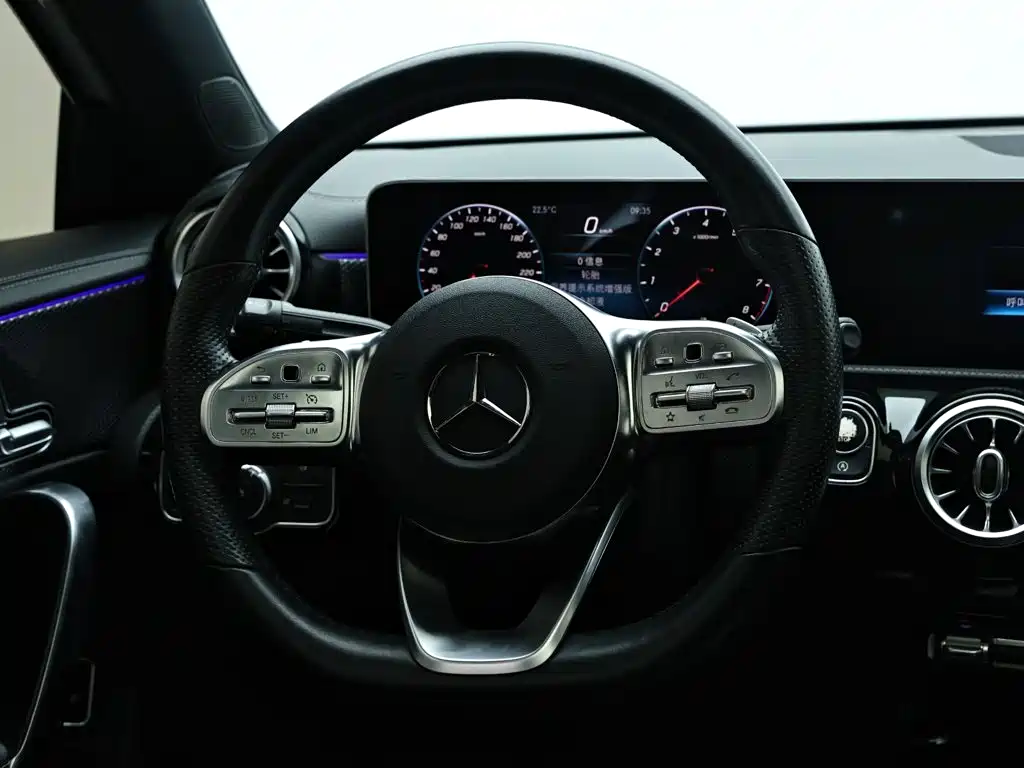Mercedes-Benz A-Class — миниатюра 16