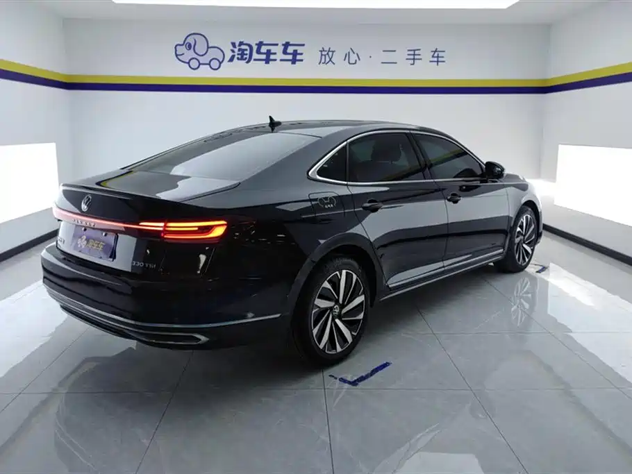 Volkswagen Passat 2022 330TSI Elite