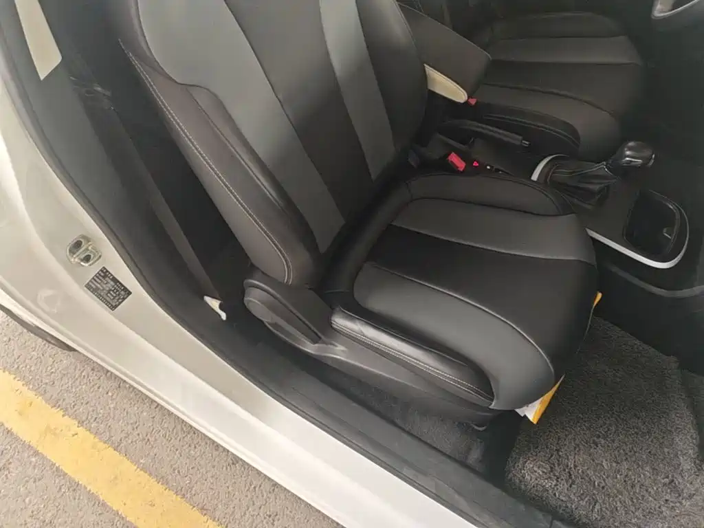 Roewe Clever — миниатюра 25