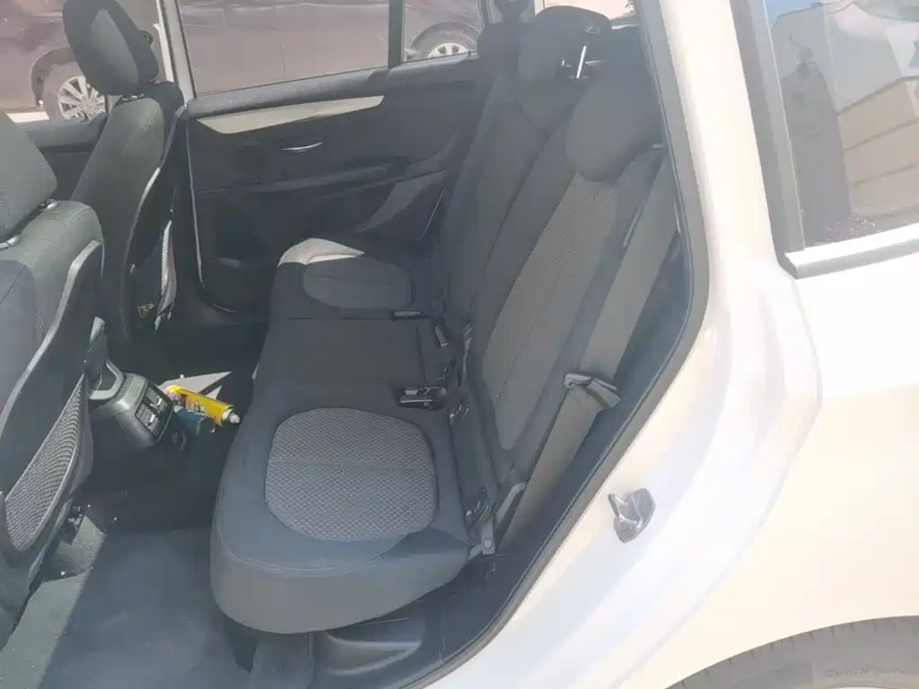BMW 2 Series Active Tourer (Import) — миниатюра 17