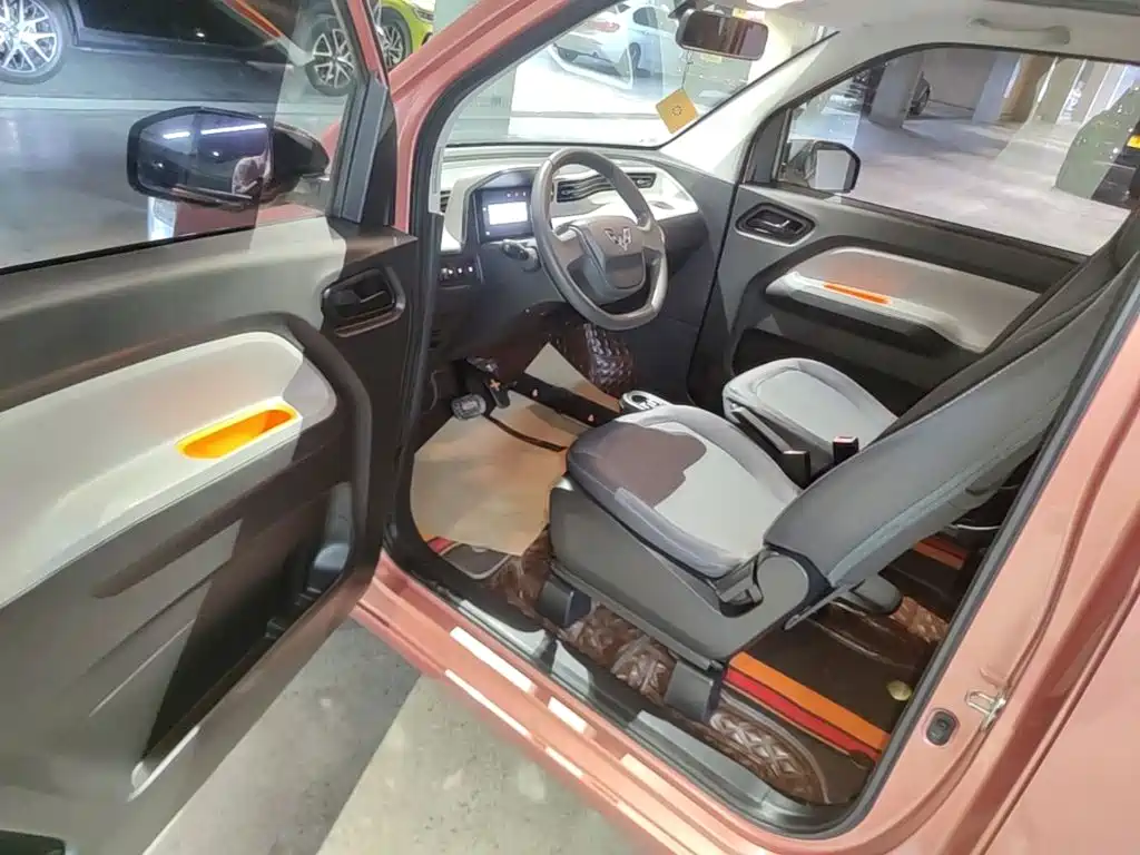 Wuling MINIEV — миниатюра 16