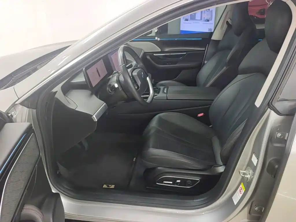 XPeng P7 — миниатюра 15