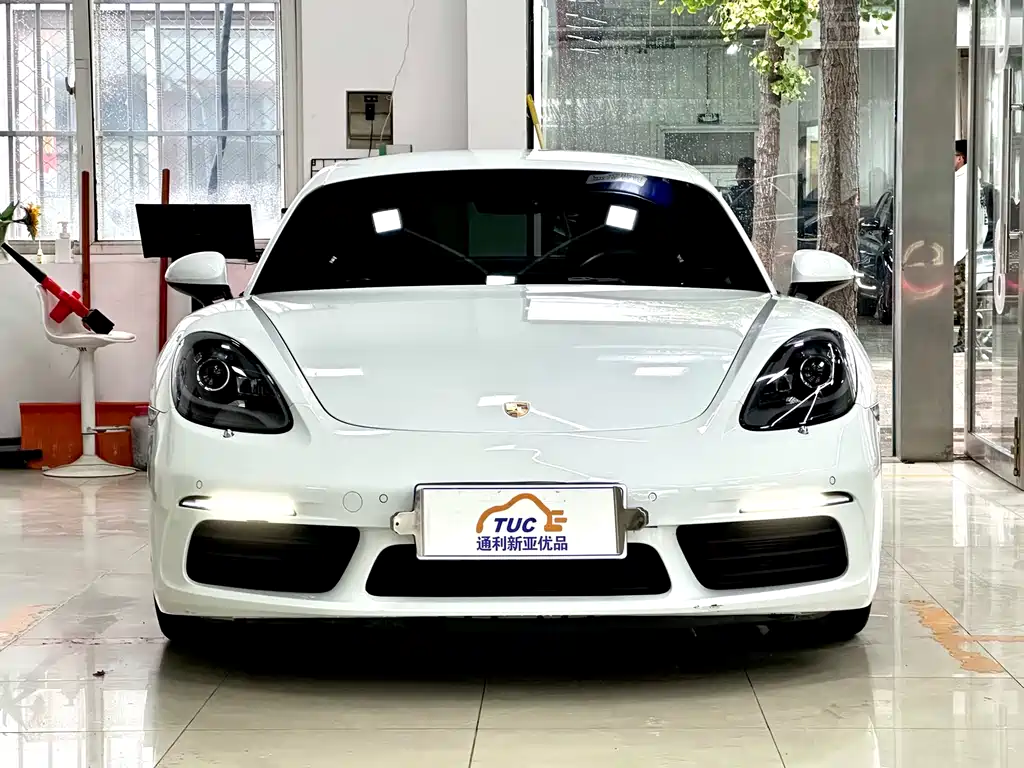 PORSCHE 718