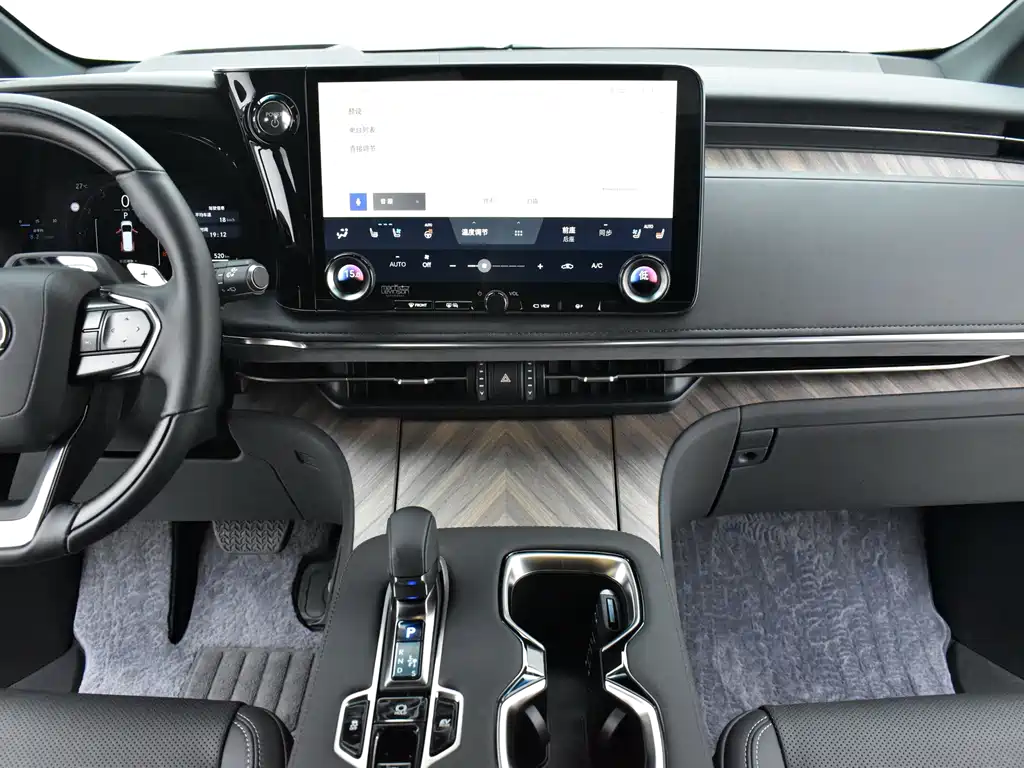 Lexus LM — миниатюра 7