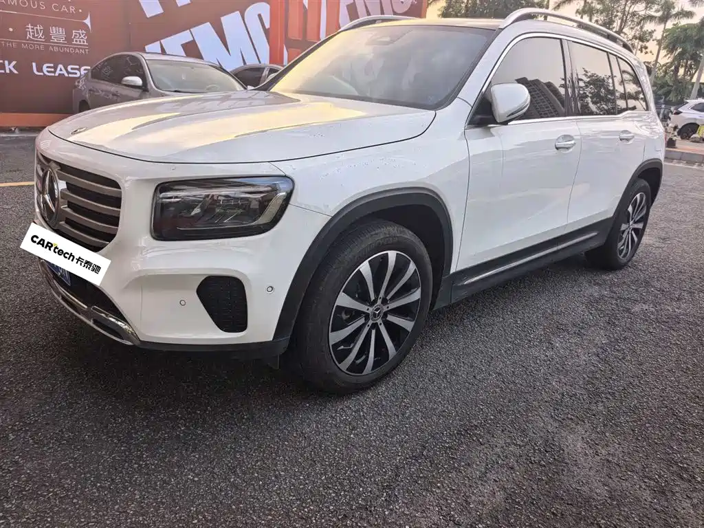 Mercedes-Benz GLB 2024