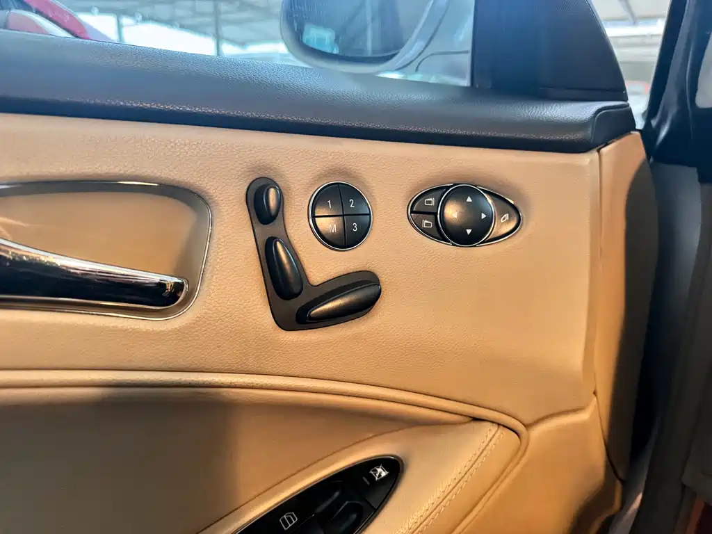 Mercedes-Benz CLS — миниатюра 17