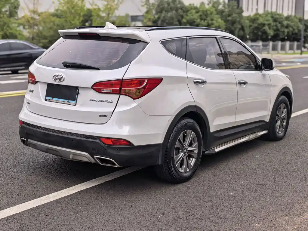 Hyundai Santa Fe — миниатюра 7