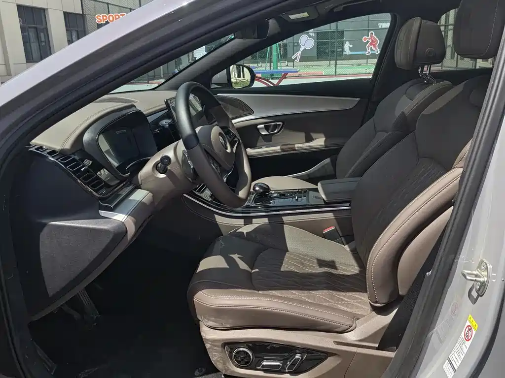 BYD Han 2025 DM-i Smart Drive 125KM Flagship