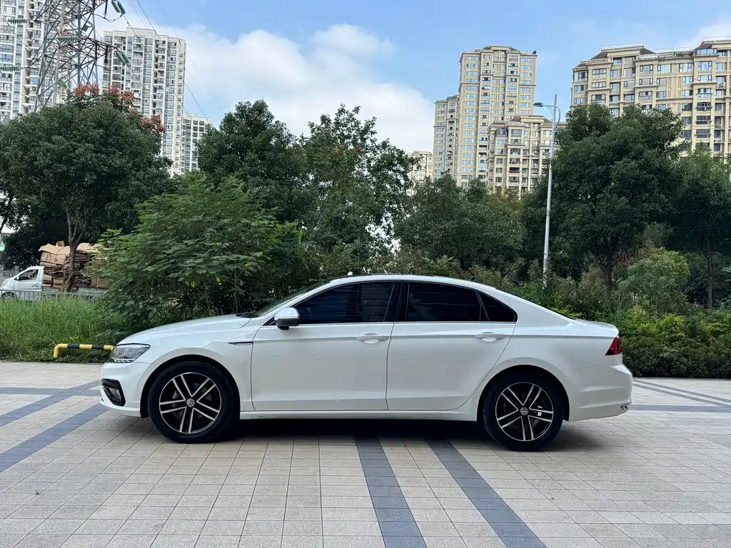 Volkswagen Lamando — миниатюра 3
