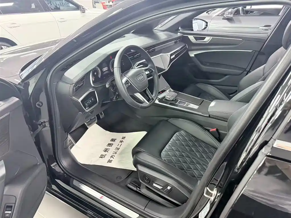 Audi A6L 2025 45 TFSI quattro