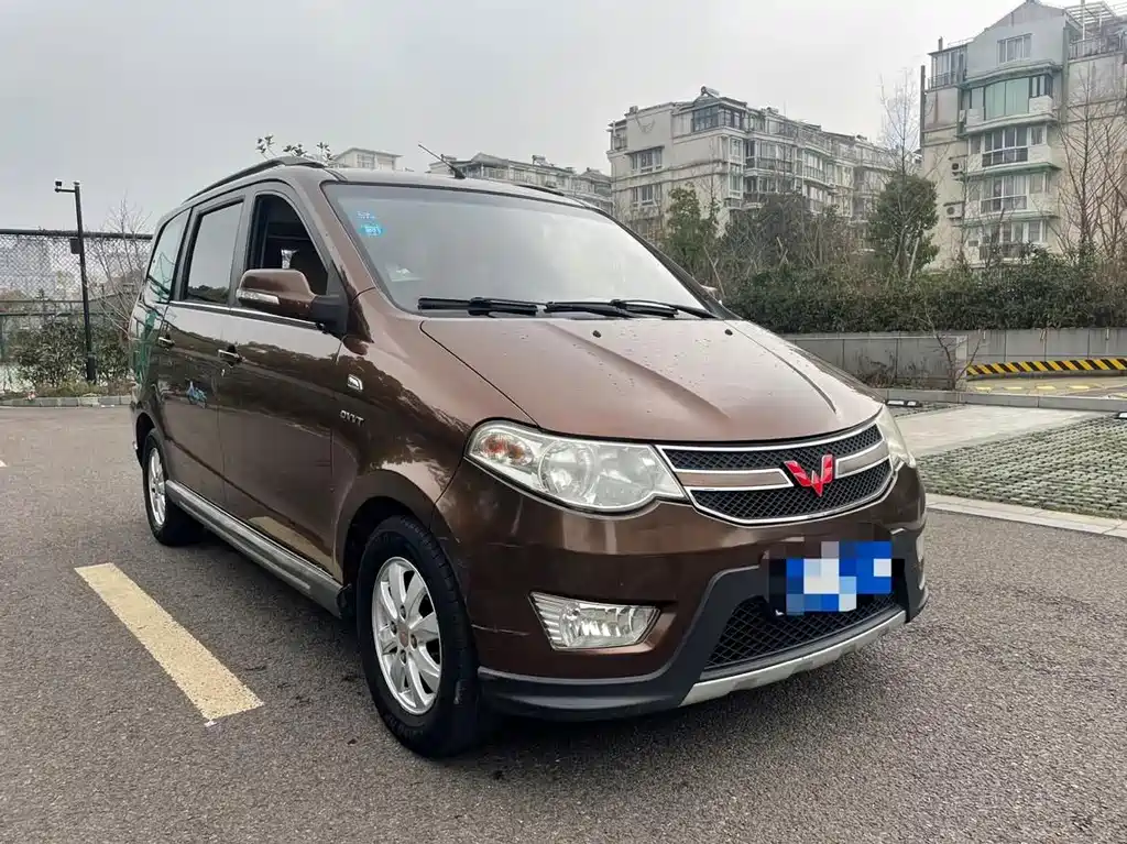 Wuling Hongguang — миниатюра 3