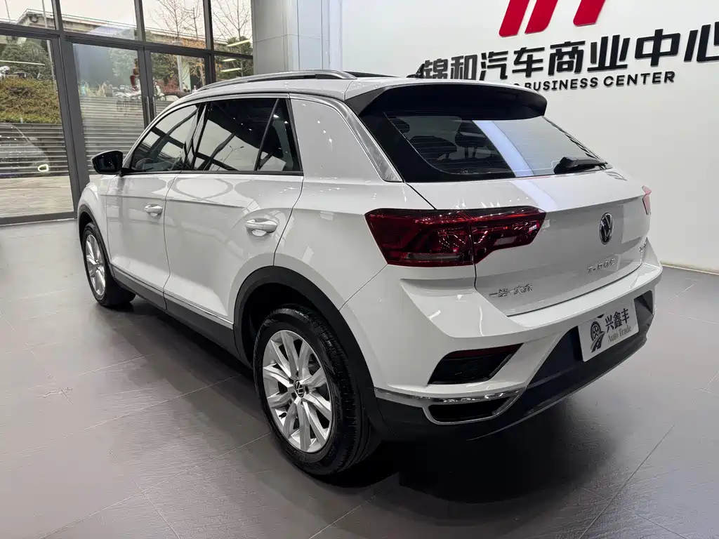 VOLKSWAGEN T ROC EXPLORING SONGS