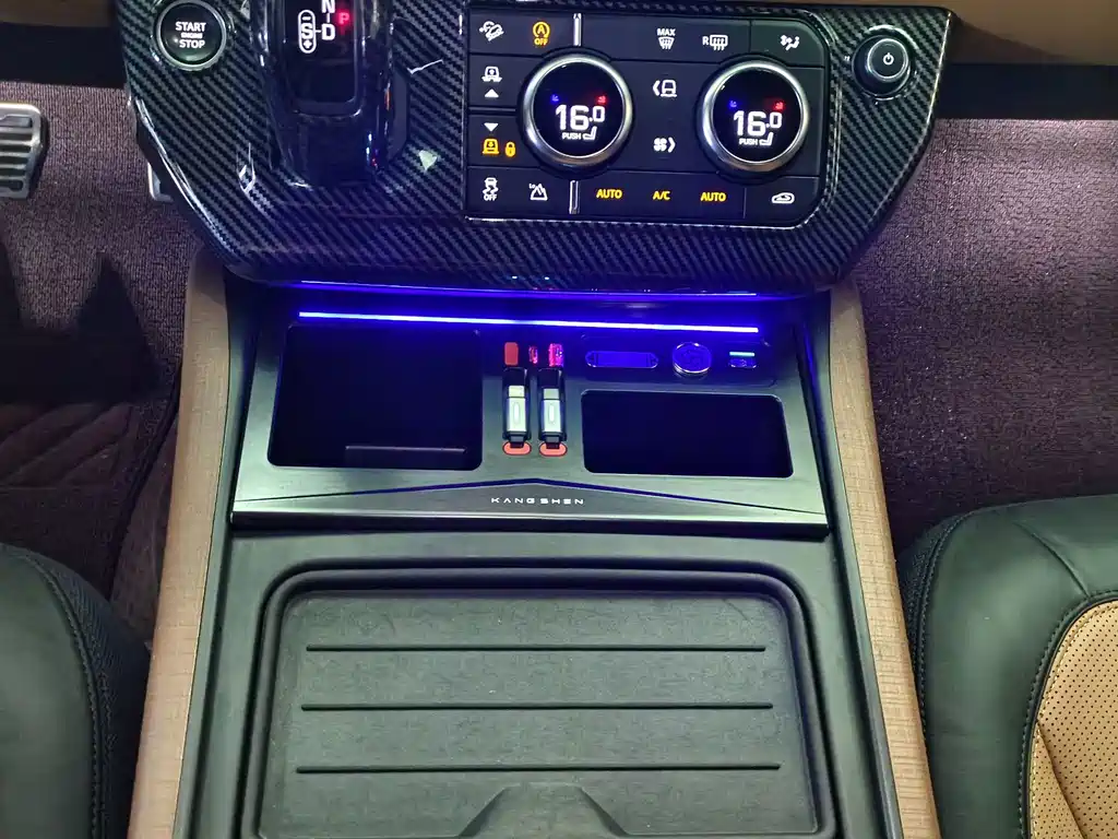 Land Rover Defender — миниатюра 11