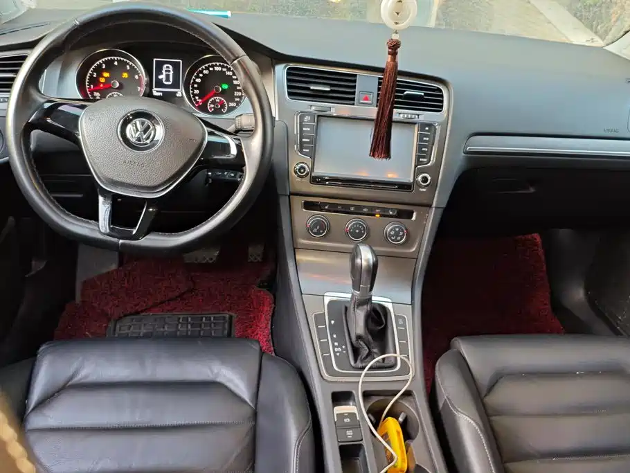 Volkswagen Golf — миниатюра 11