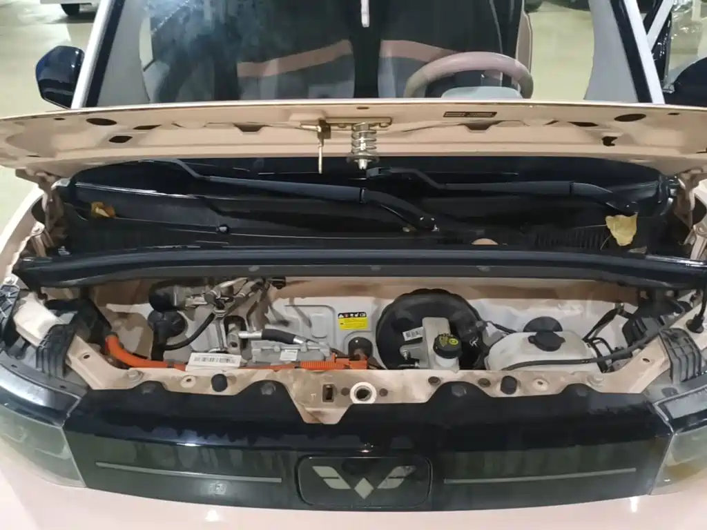 Wuling MINIEV — миниатюра 20