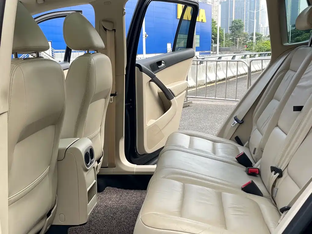 Volkswagen Tiguan — миниатюра 9