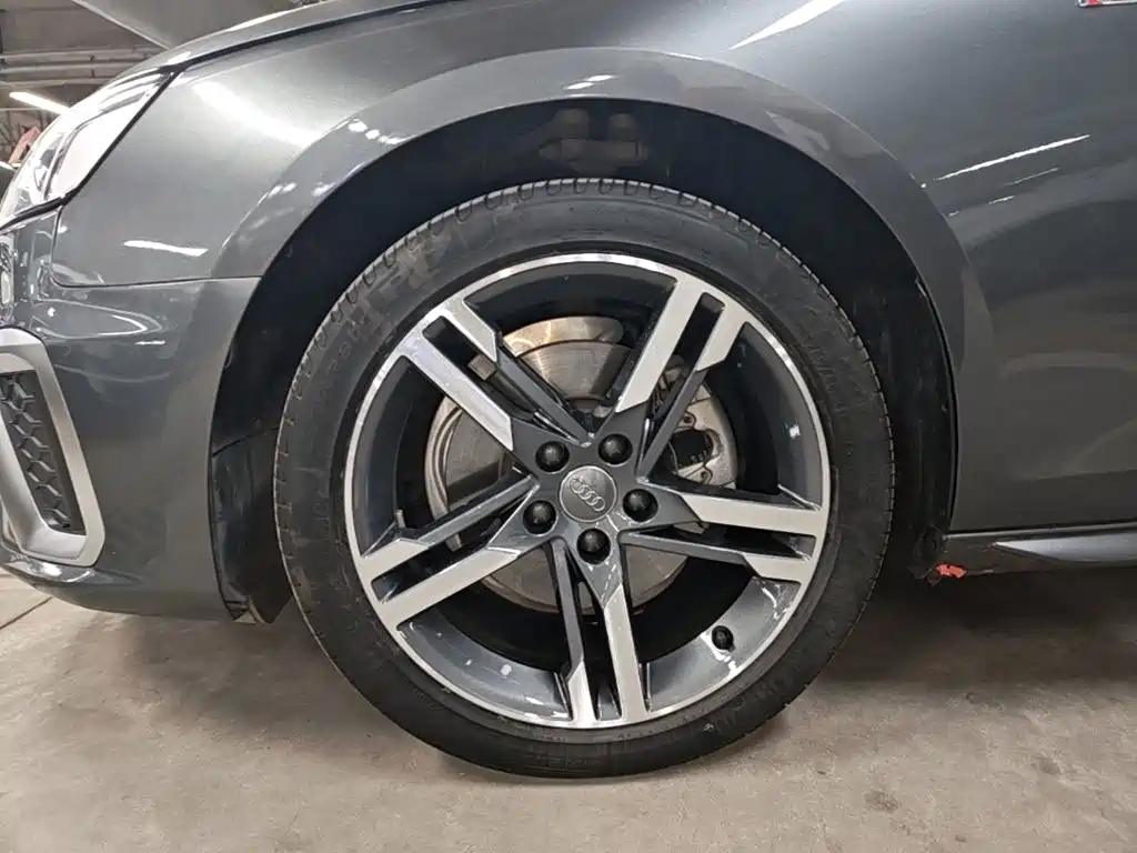Audi A4L — миниатюра 25