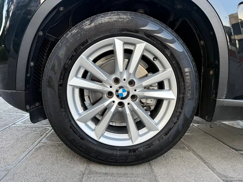 BMW X5 (Import) — миниатюра 14