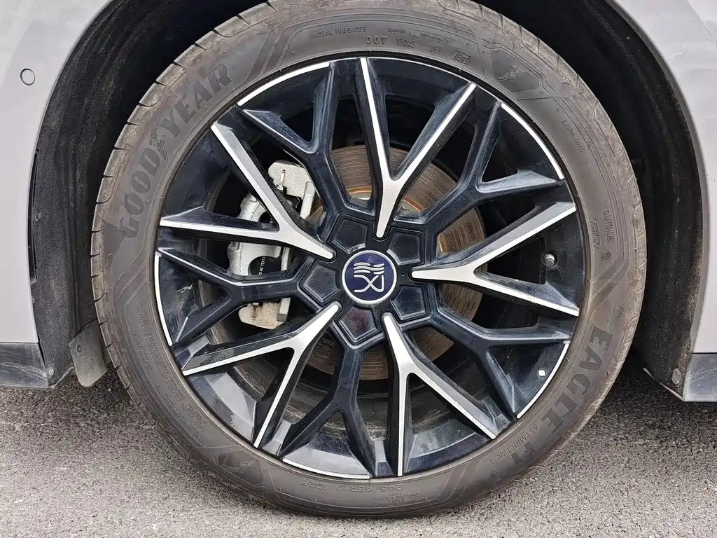 BYD Han 2025 DM-i Smart Drive 125KM Flagship