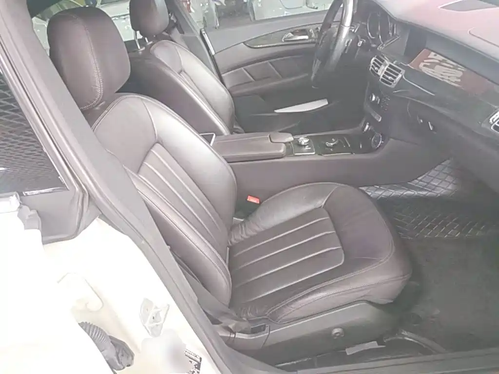 Mercedes-Benz CLS — миниатюра 25