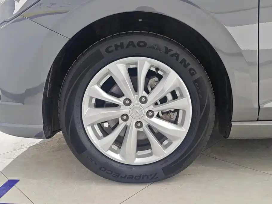 Changan Eado — миниатюра 6