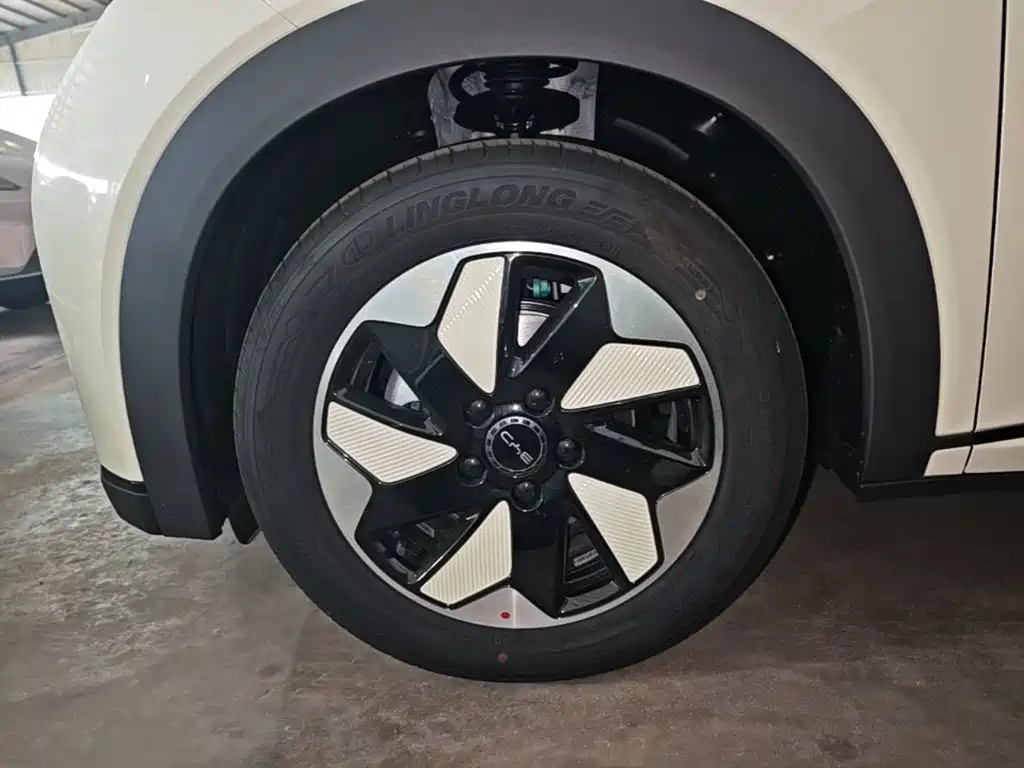 BYD Dolphin — миниатюра 23