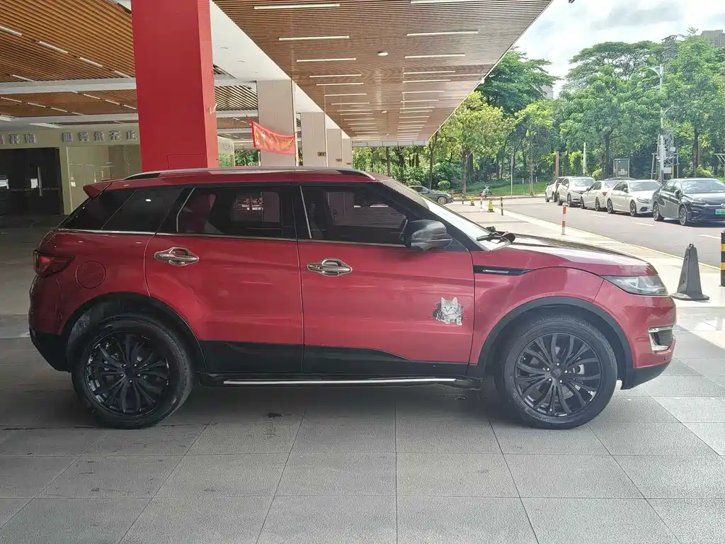 Landwind X7 2016 2.0T Luxury