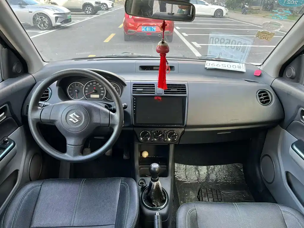 Suzuki Swift — миниатюра 9