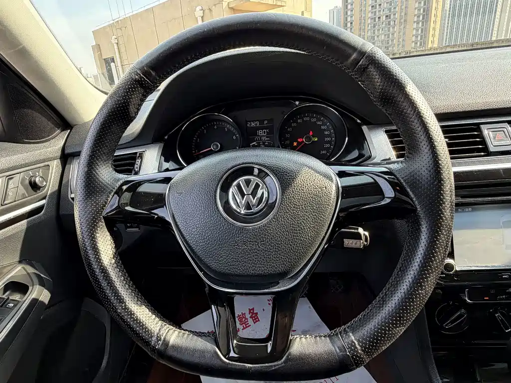 Volkswagen Bora — миниатюра 10
