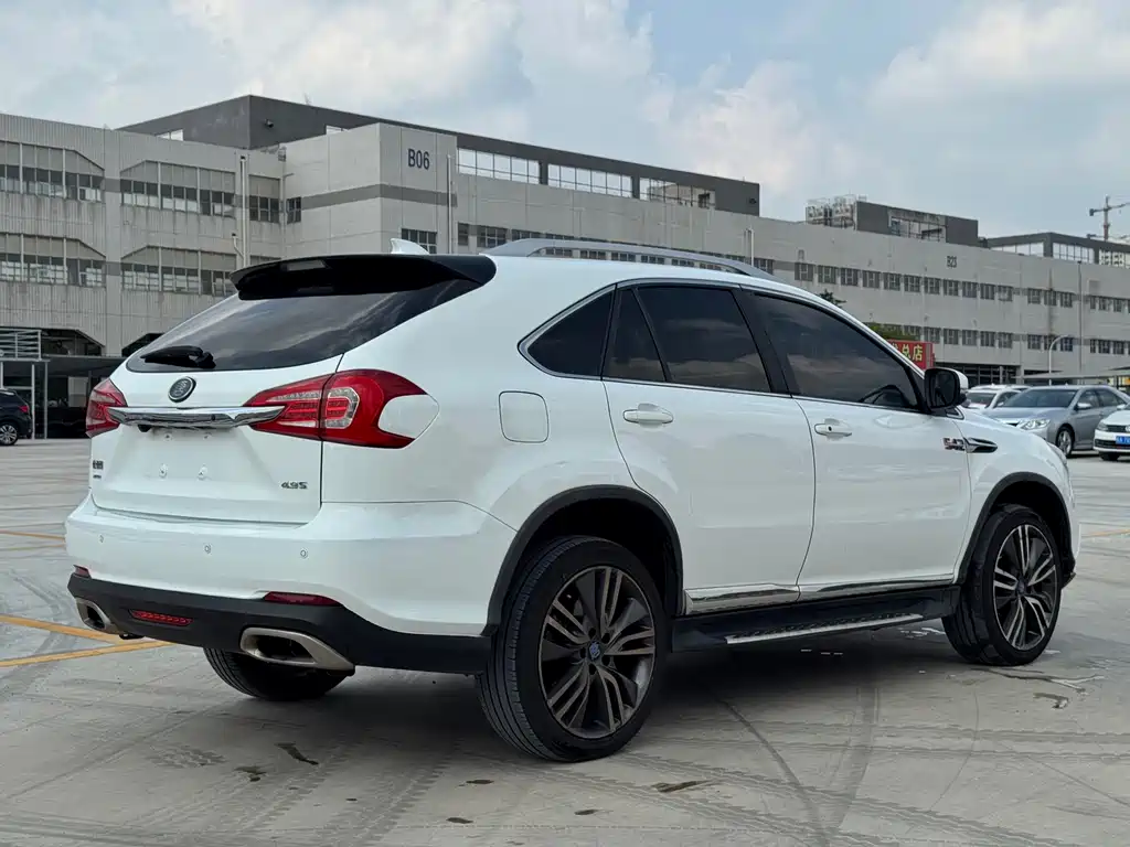 BYD Tang New Energy — миниатюра 5