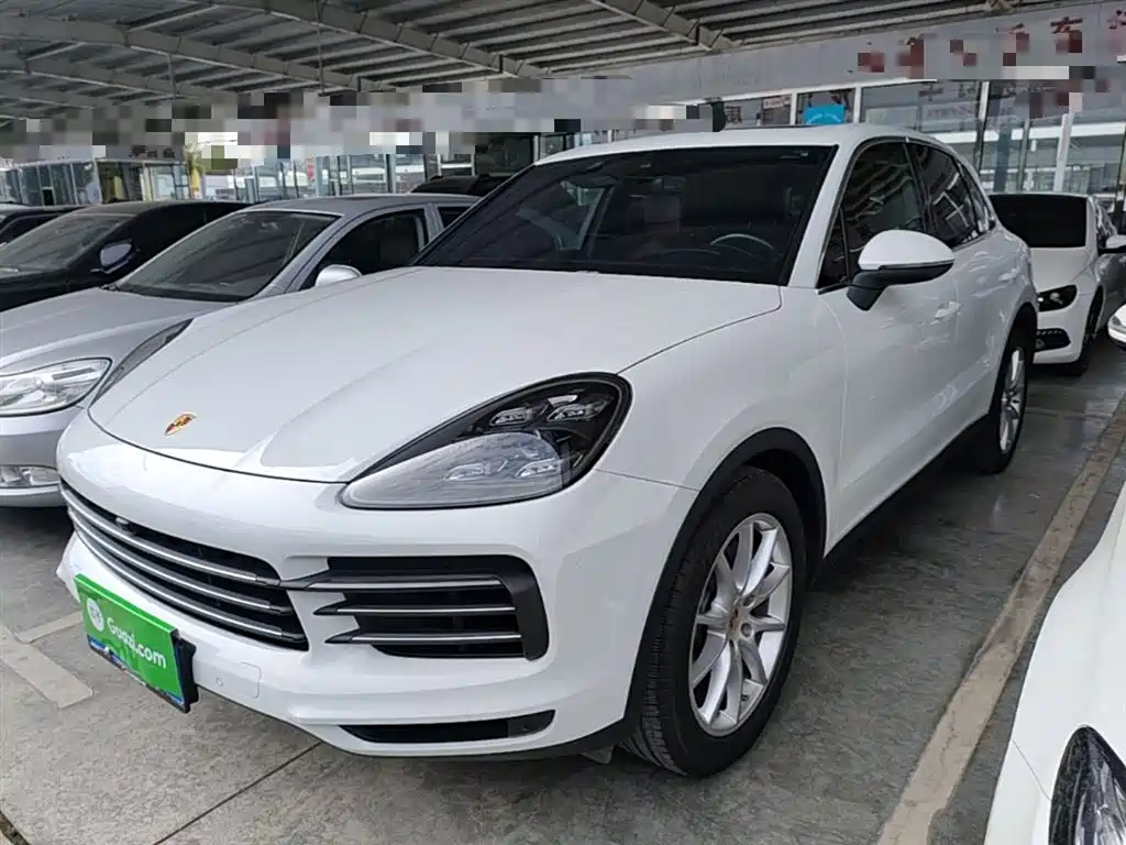 Porsche Cayenne 2021