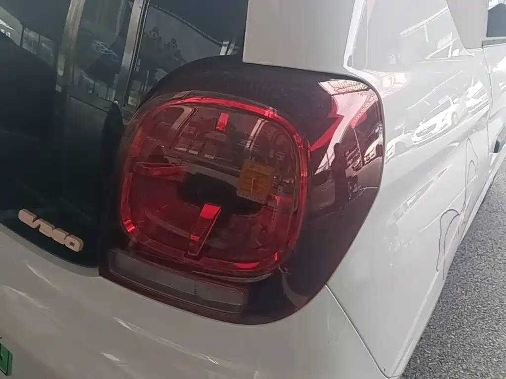 Roewe Clever — миниатюра 8