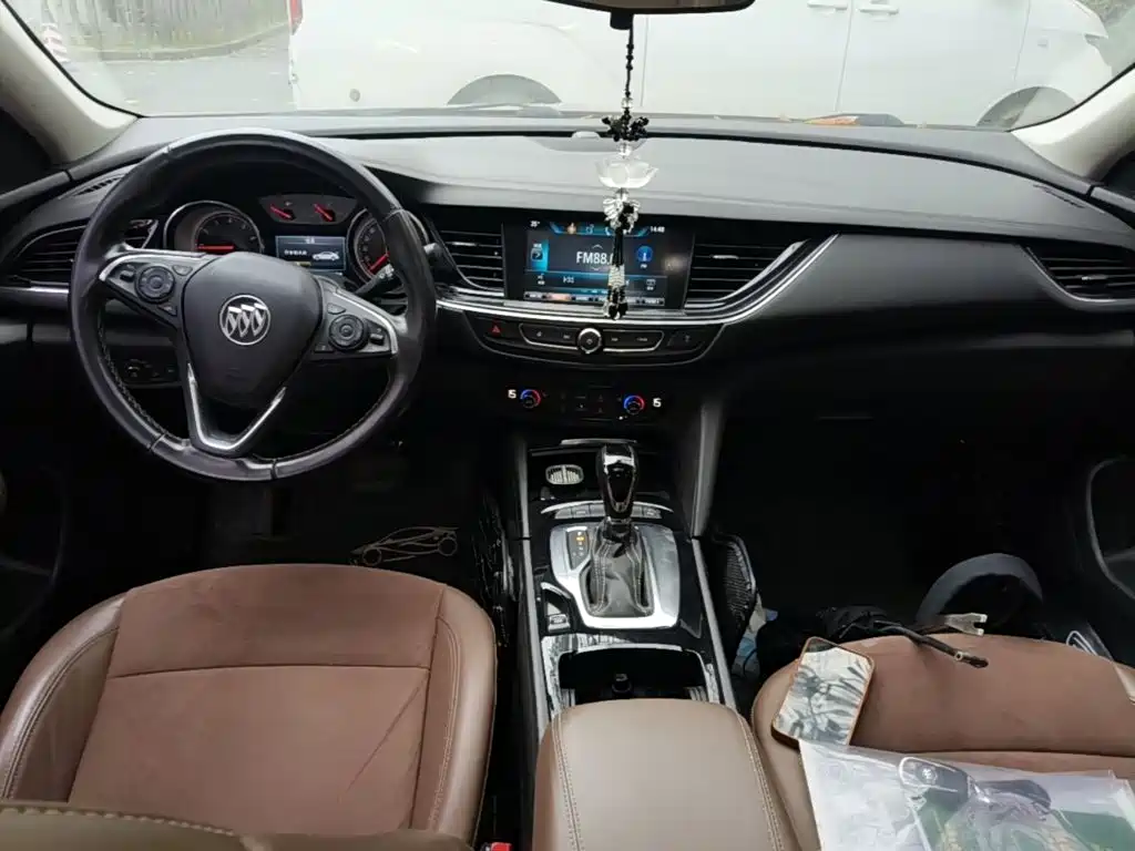 Buick Regal — миниатюра 14