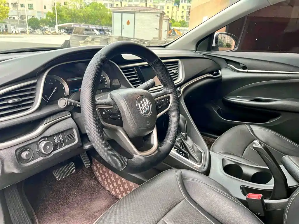 Buick Excelle — миниатюра 6