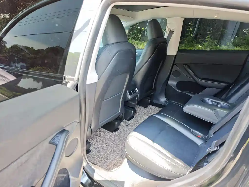 Tesla Model Y 2022 Facelift RWD Drive Dynamic Edition