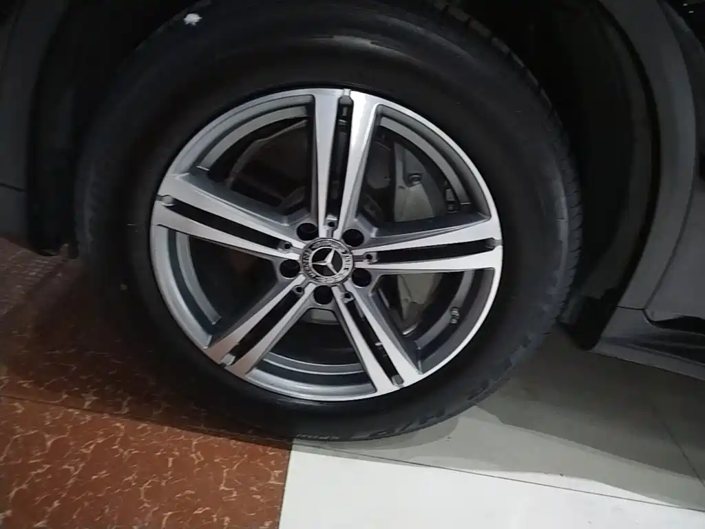Mercedes-Benz GLC — миниатюра 23