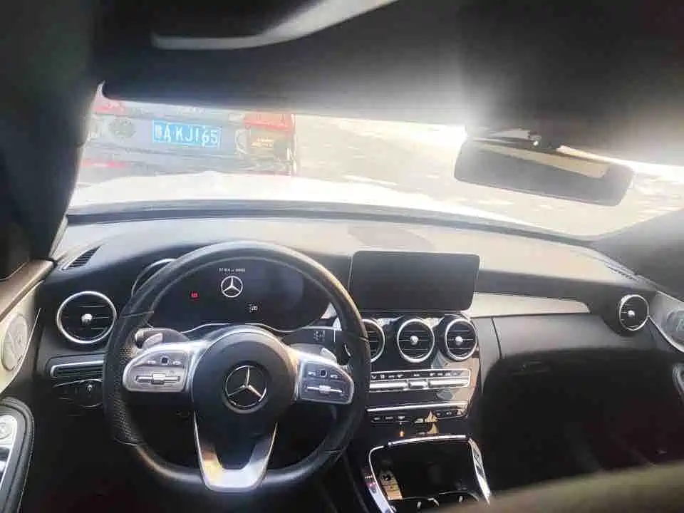 Mercedes-Benz C-Class — миниатюра 3
