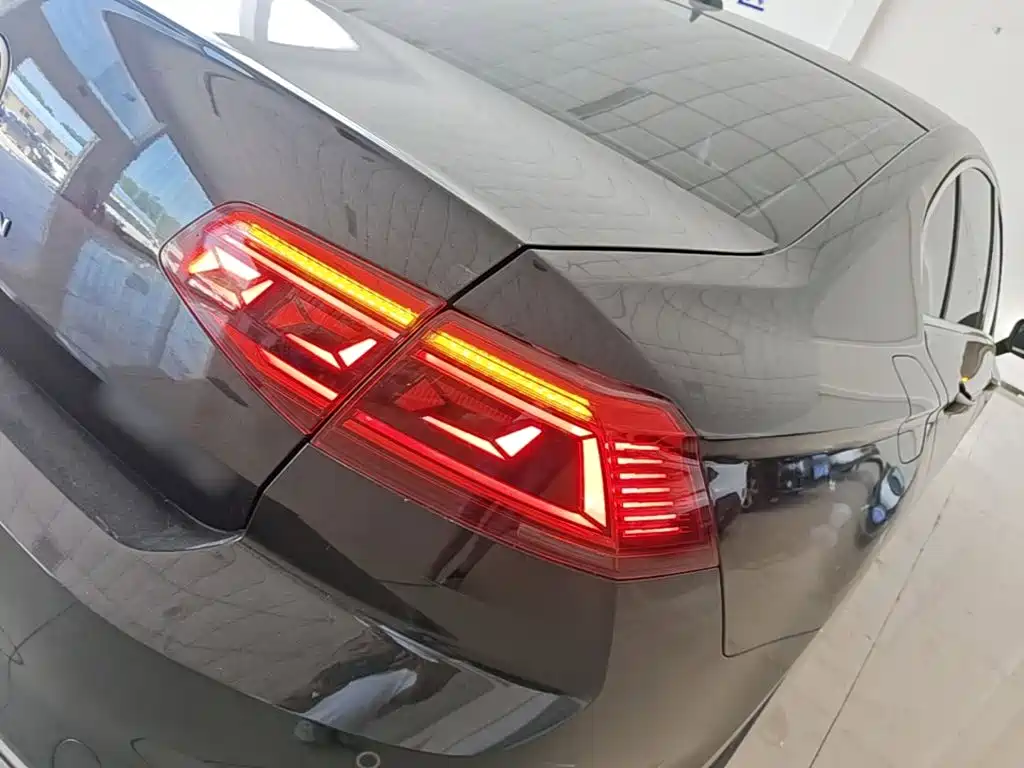 Volkswagen Magotan 2020 330TSI DSG Lead