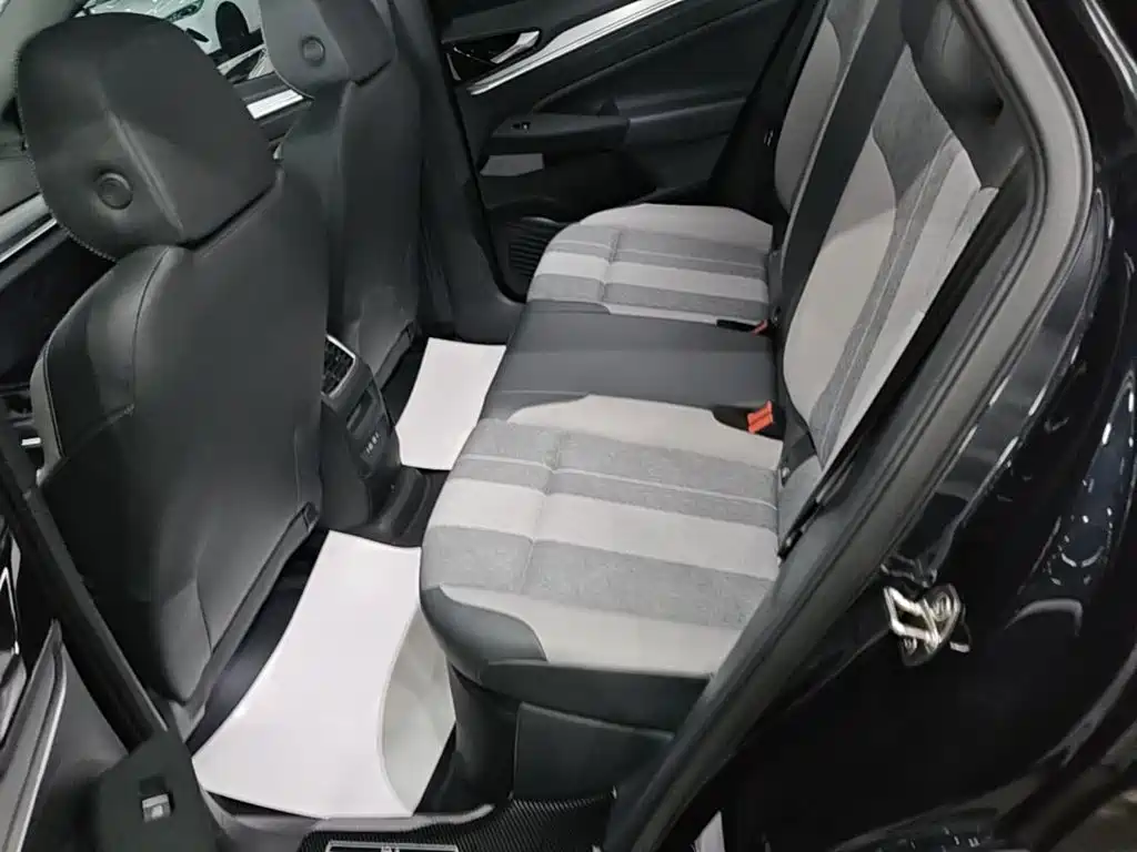 Volkswagen ID.4 Crozz — миниатюра 17