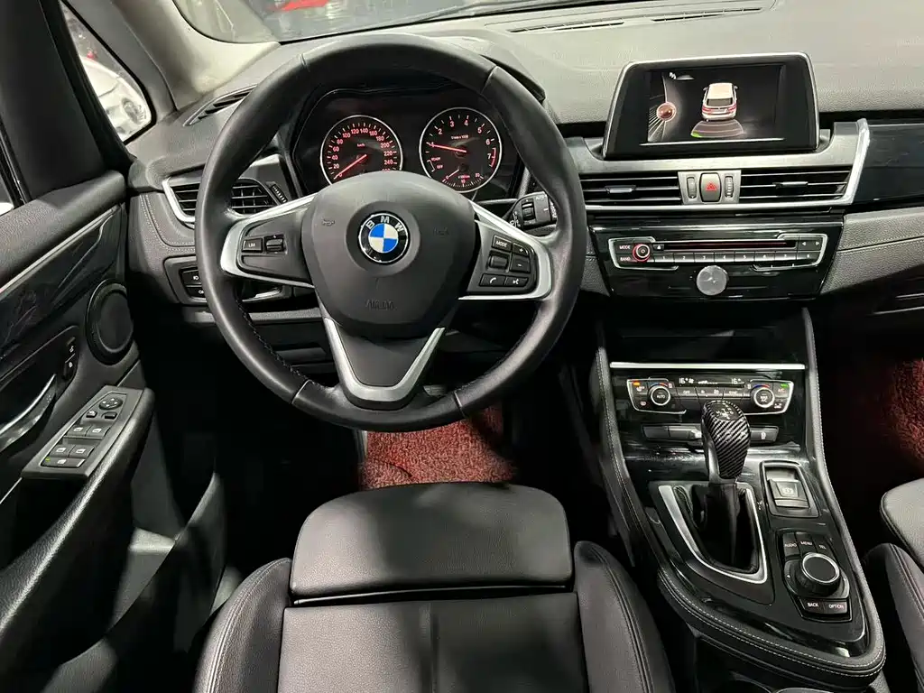 BMW 2 Series Active Tourer 218i Sport Design Package, фото 7