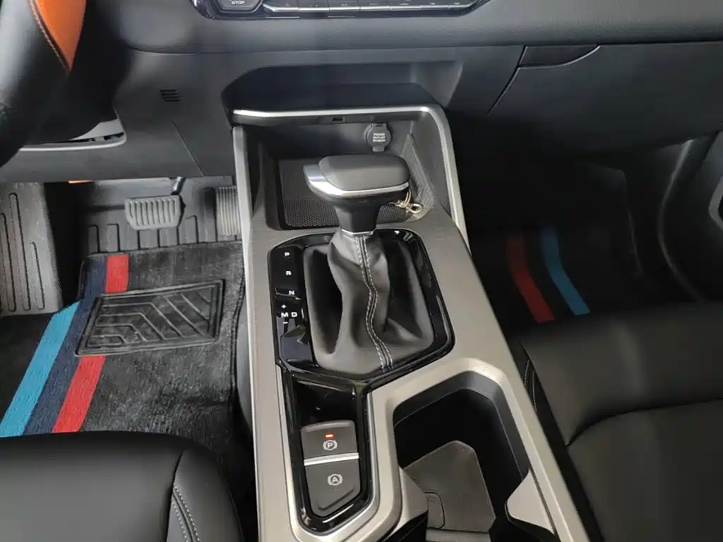 Geely Emgrand — миниатюра 14