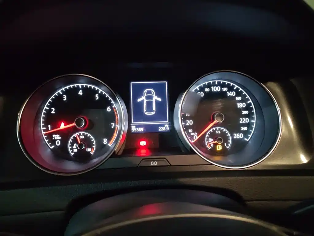 Volkswagen Golf — миниатюра 4
